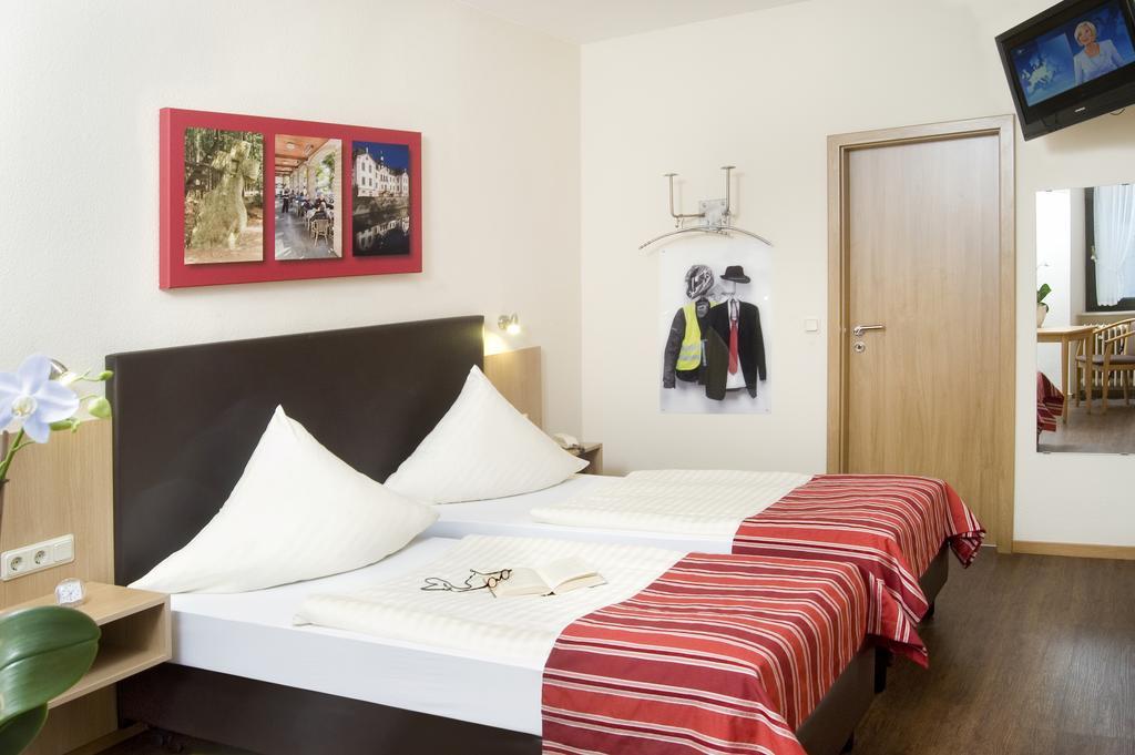Hotel Hauer Боллендорф Экстерьер фото